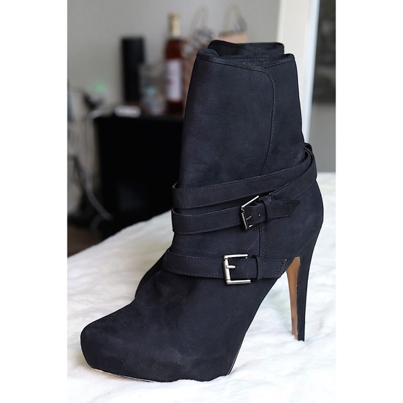 EUC Aldo Black Buckle Heel Boots - Picture 5 of 16